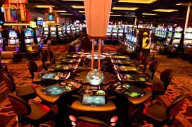 nono4 Live Casino dealer profesional streaming langsung baccarat blackjack roulette
